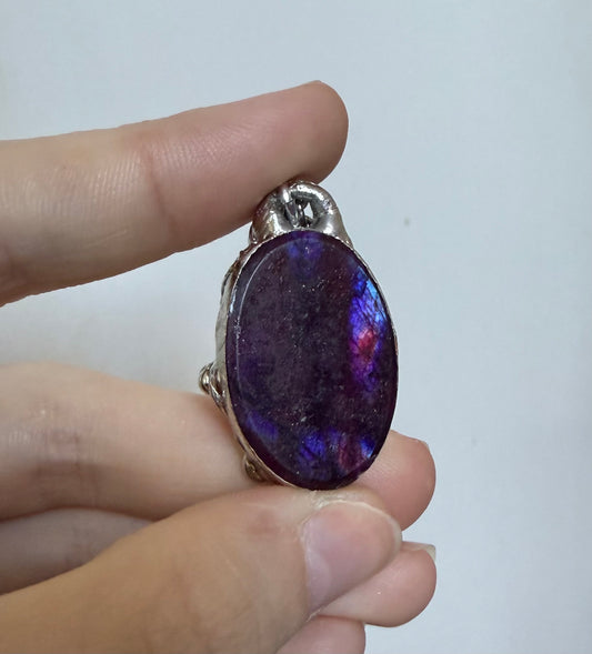 Purple labradorite