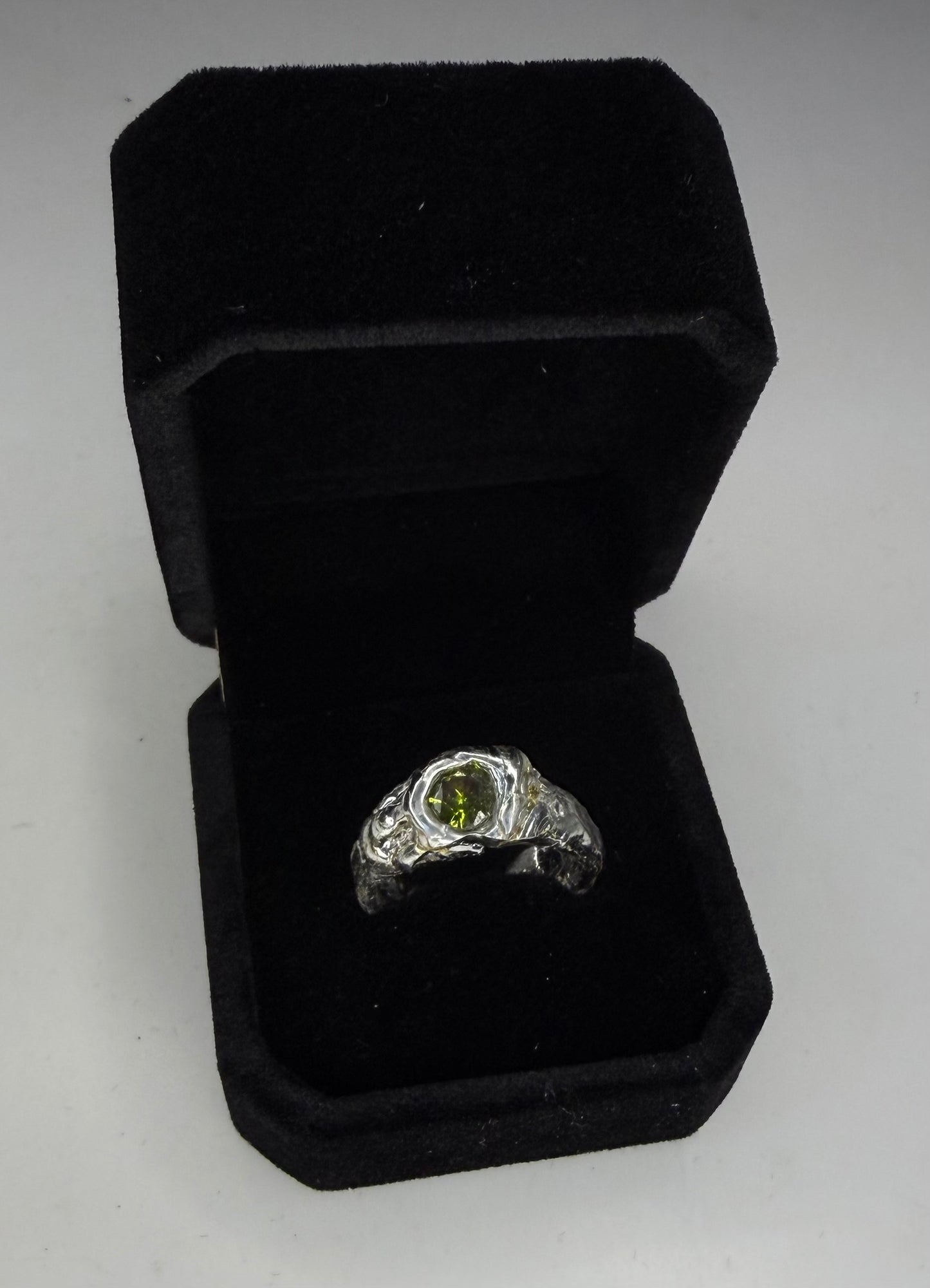 Earth Ring US 7 1/2