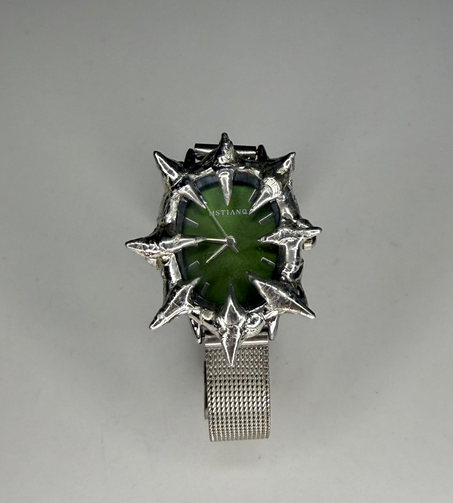 Green thorn watch