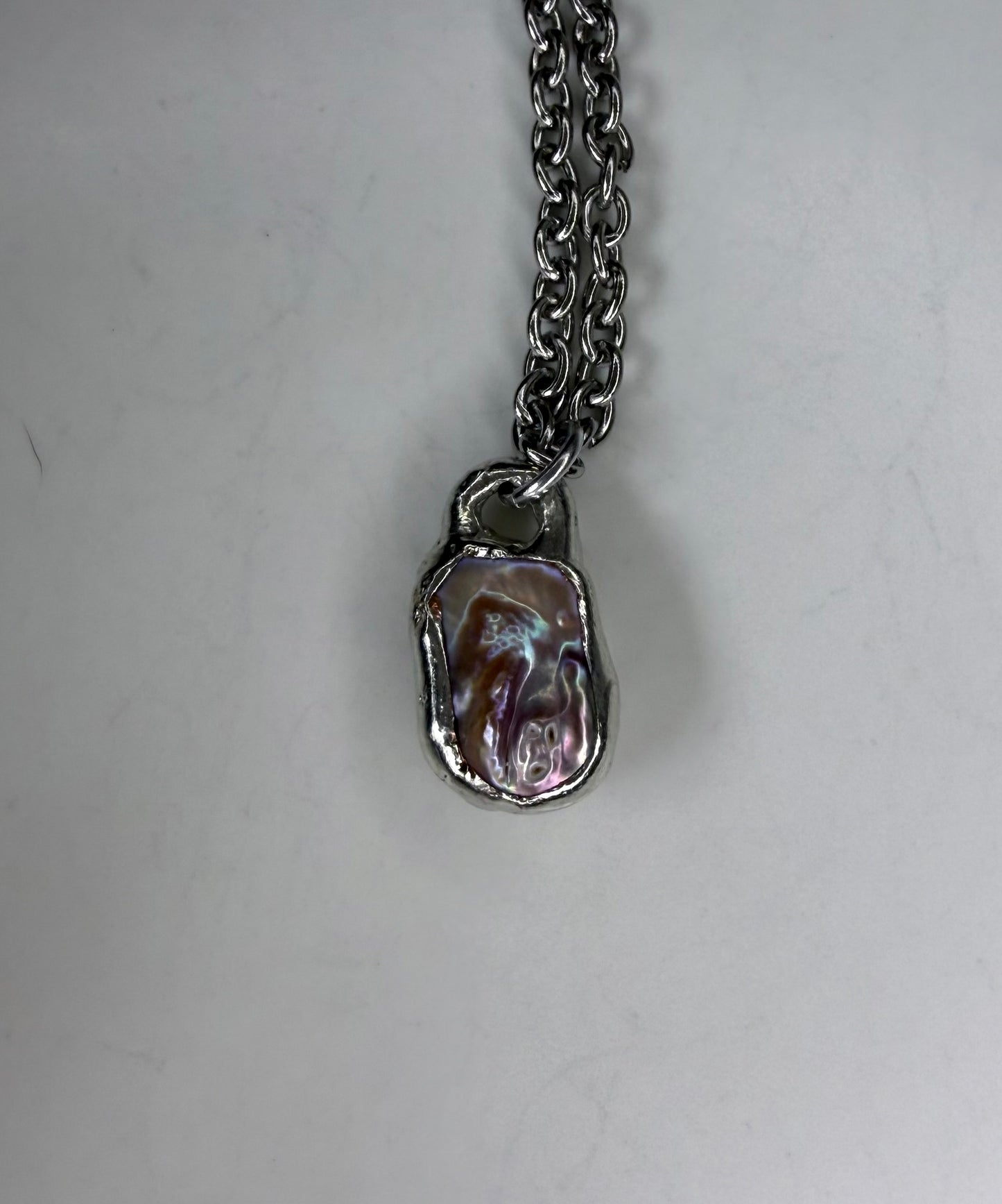 Light Pearl Necklaces