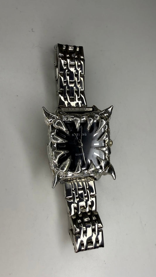 Black Thorn Watch