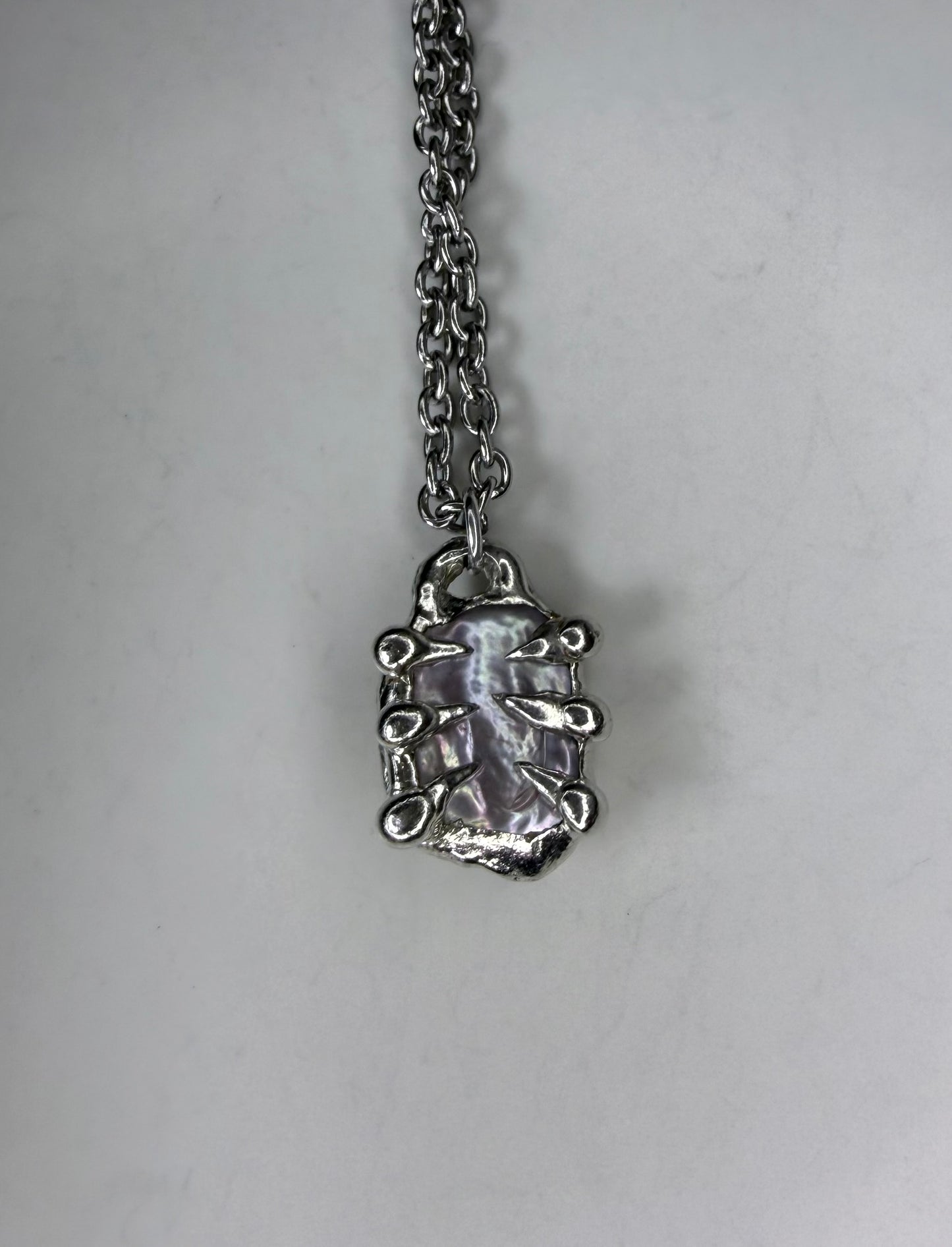 Light Pearl Necklaces