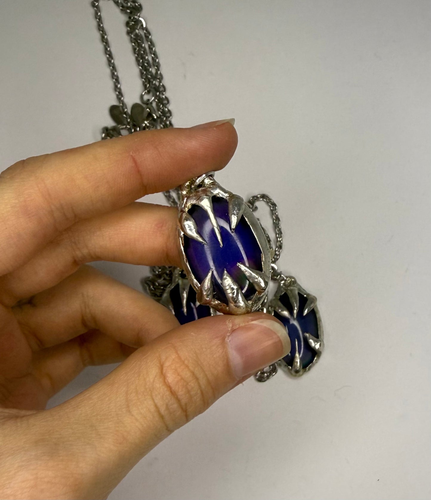 Colour Changing Necklaces