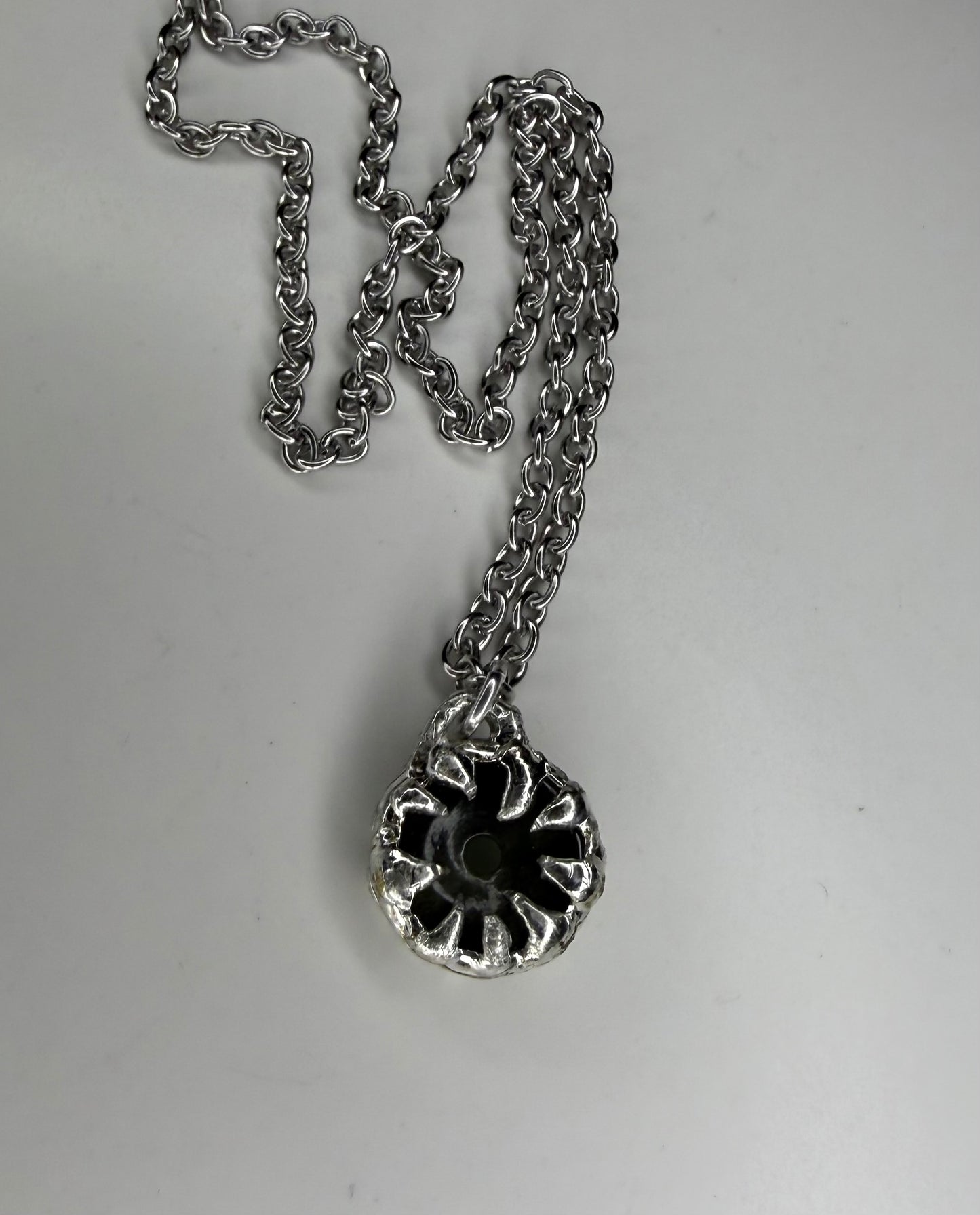 Jade spiked circle necklace