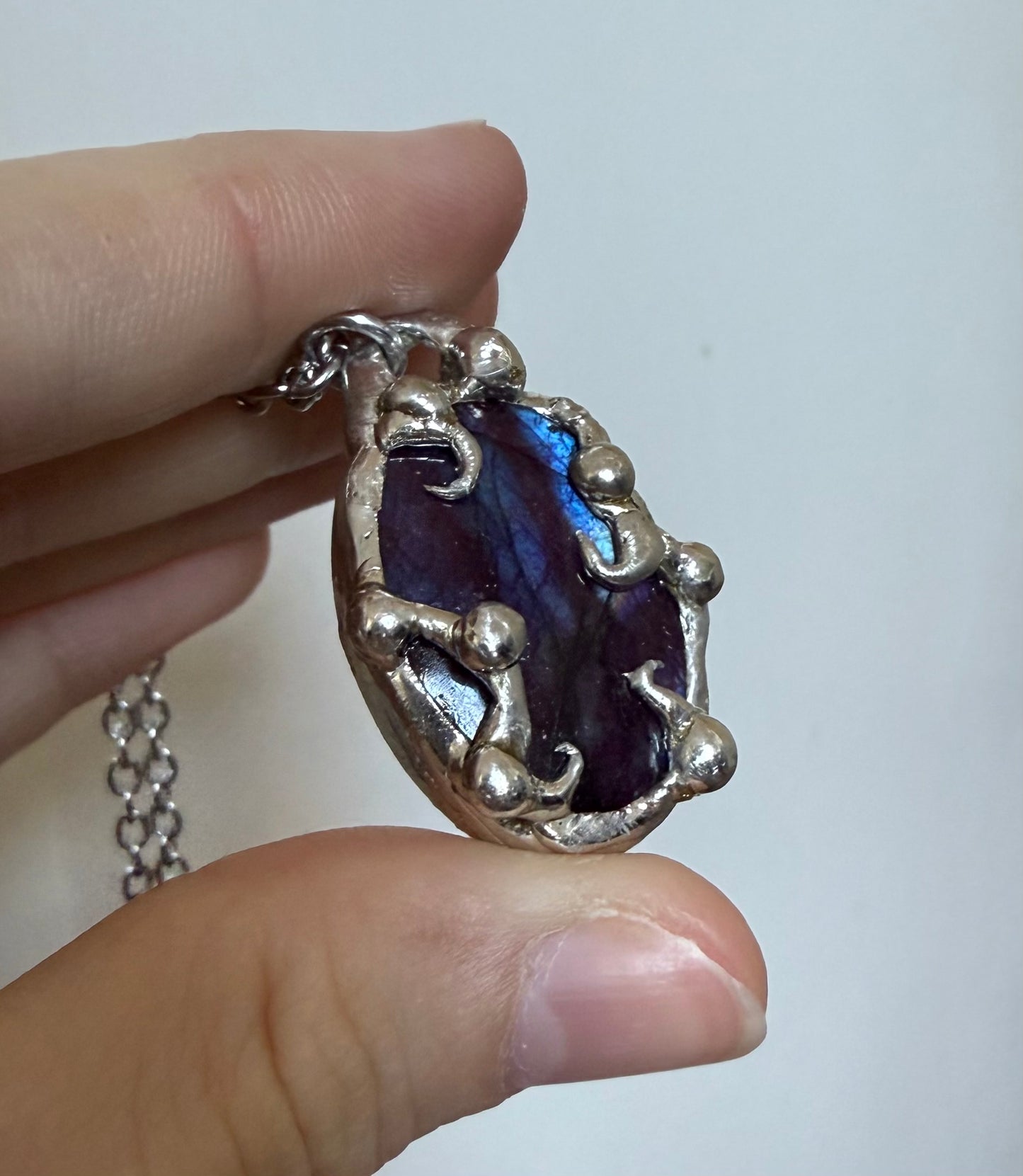 Purple labradorite