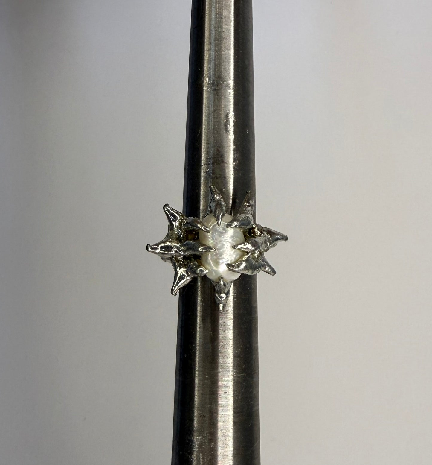 Spiked Star (US 7.5)