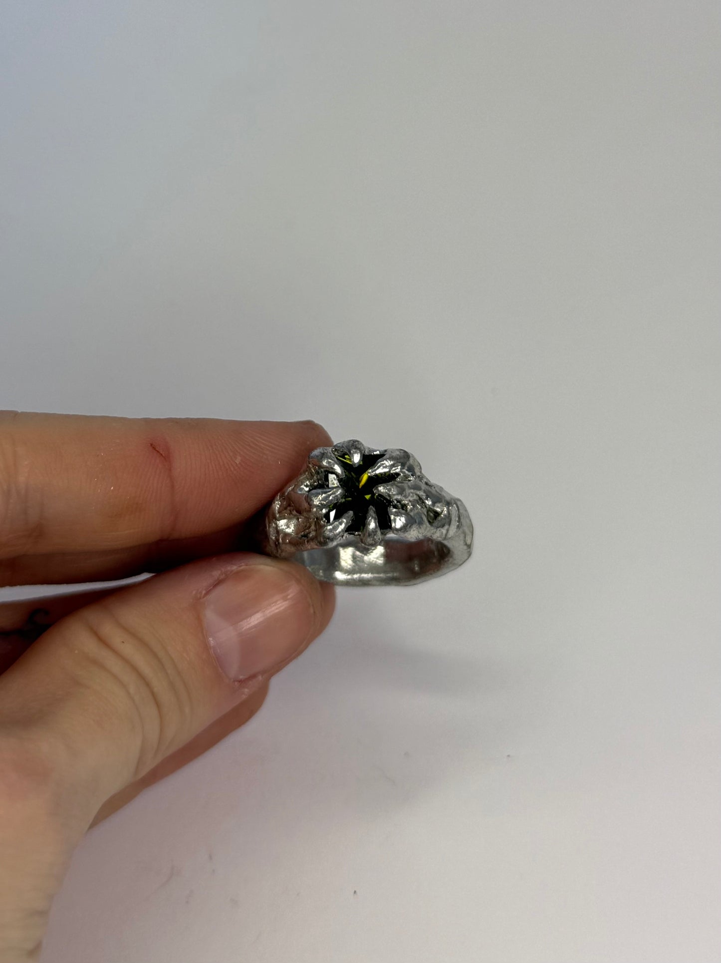 Green Spiked Ring (US 8)