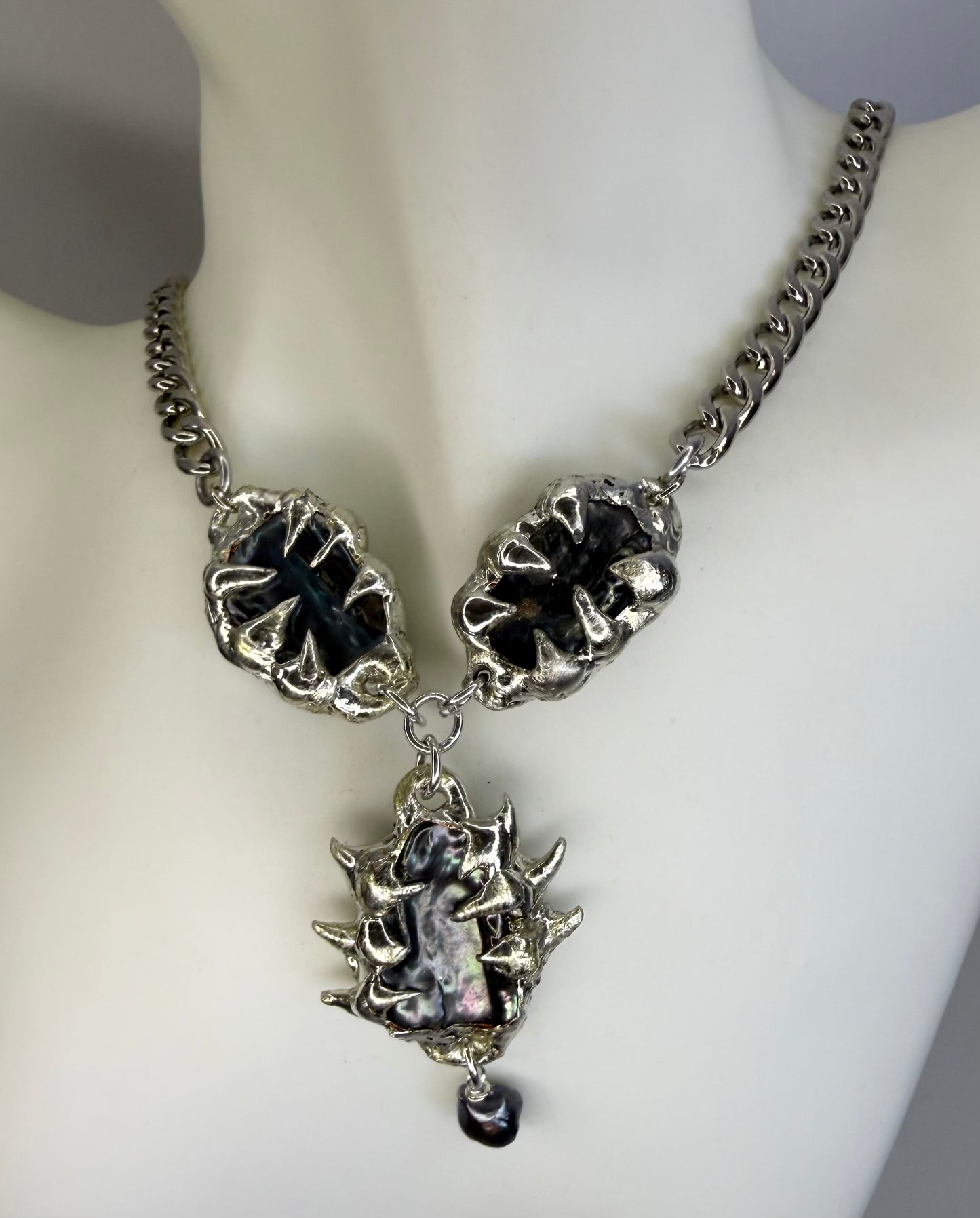 Dark Pearls Necklace