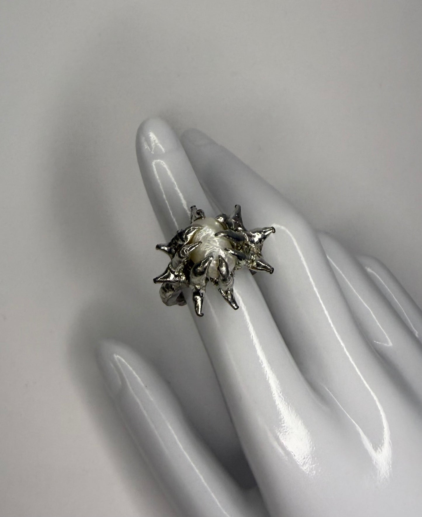 Spiked Star (US 7.5)