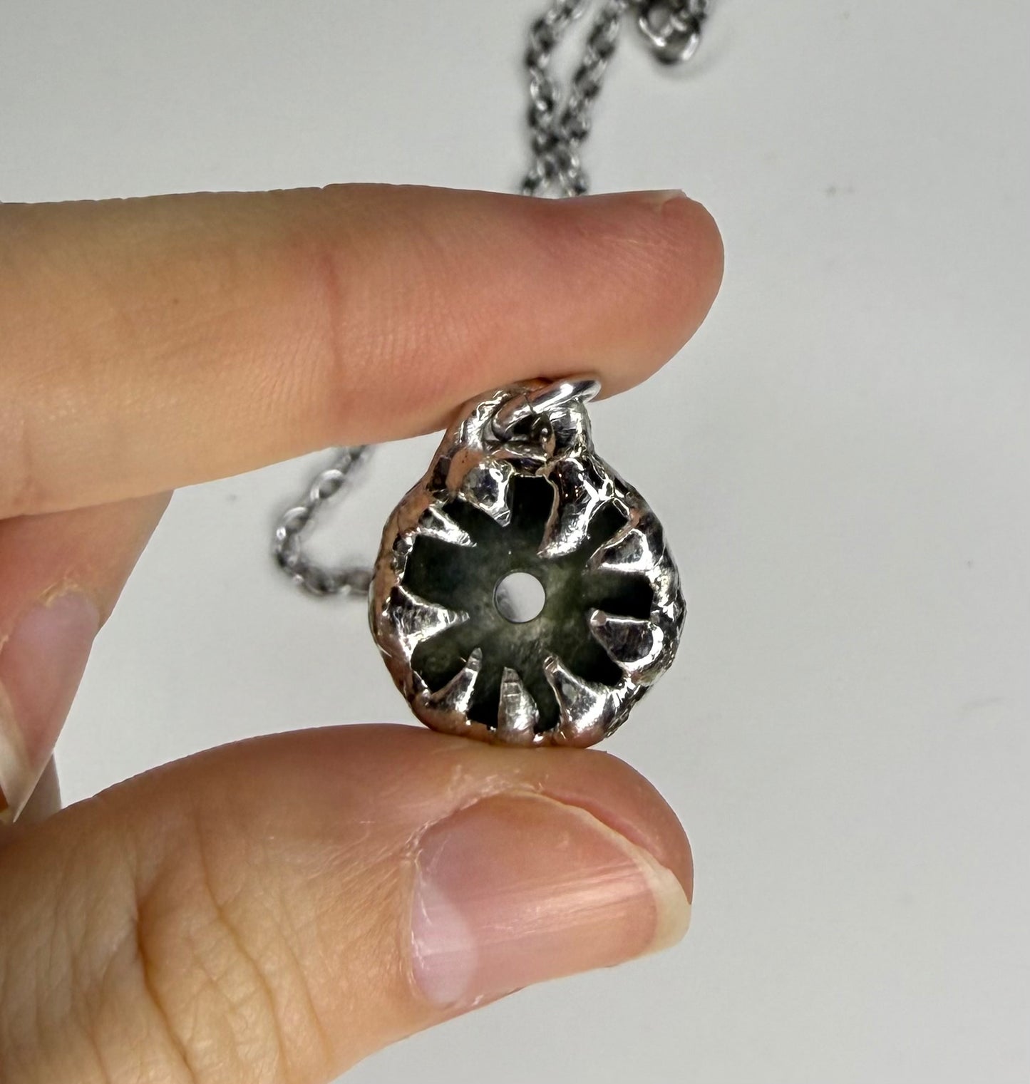 Jade spiked circle necklace
