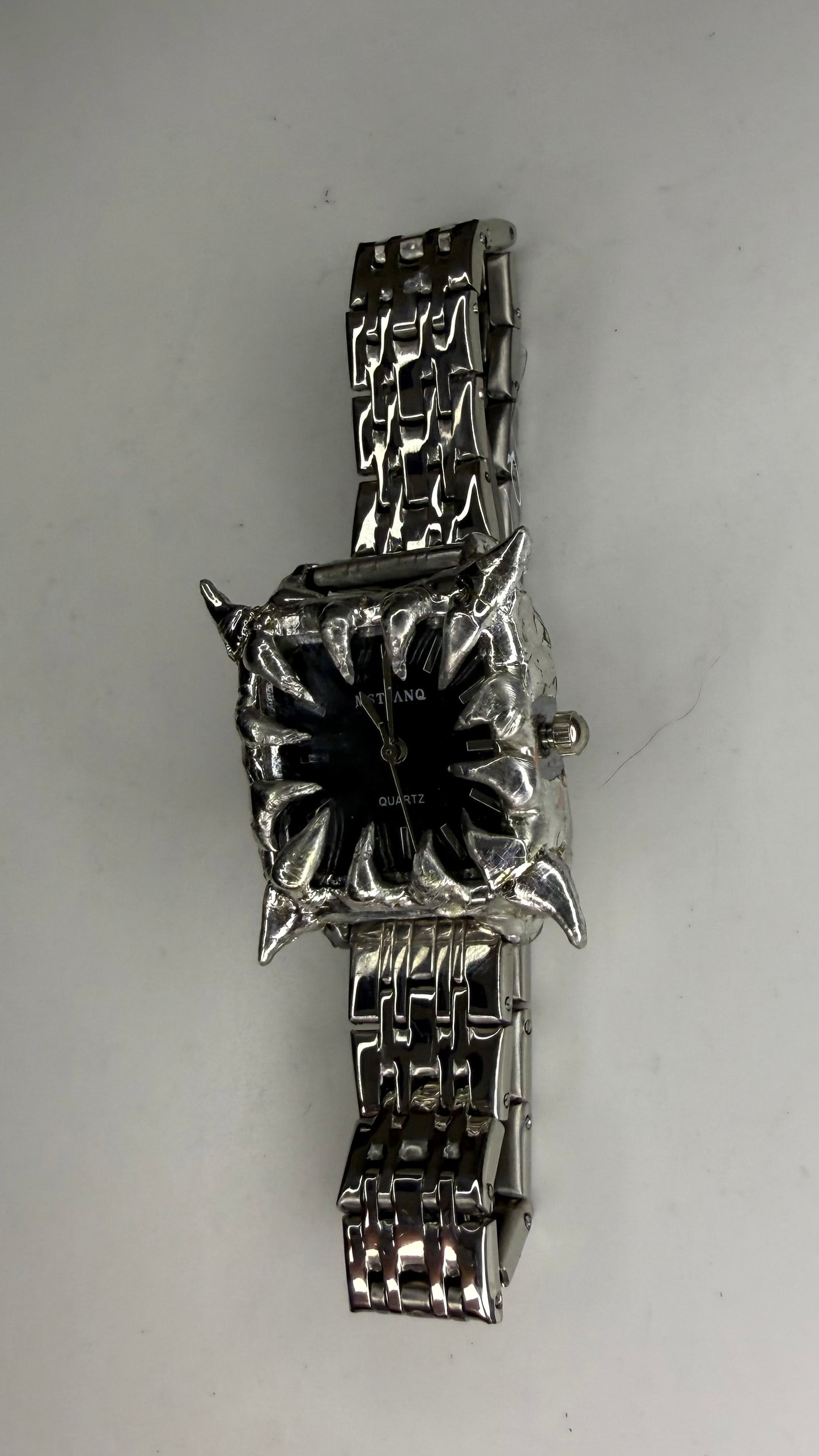 Black Thorn Watch