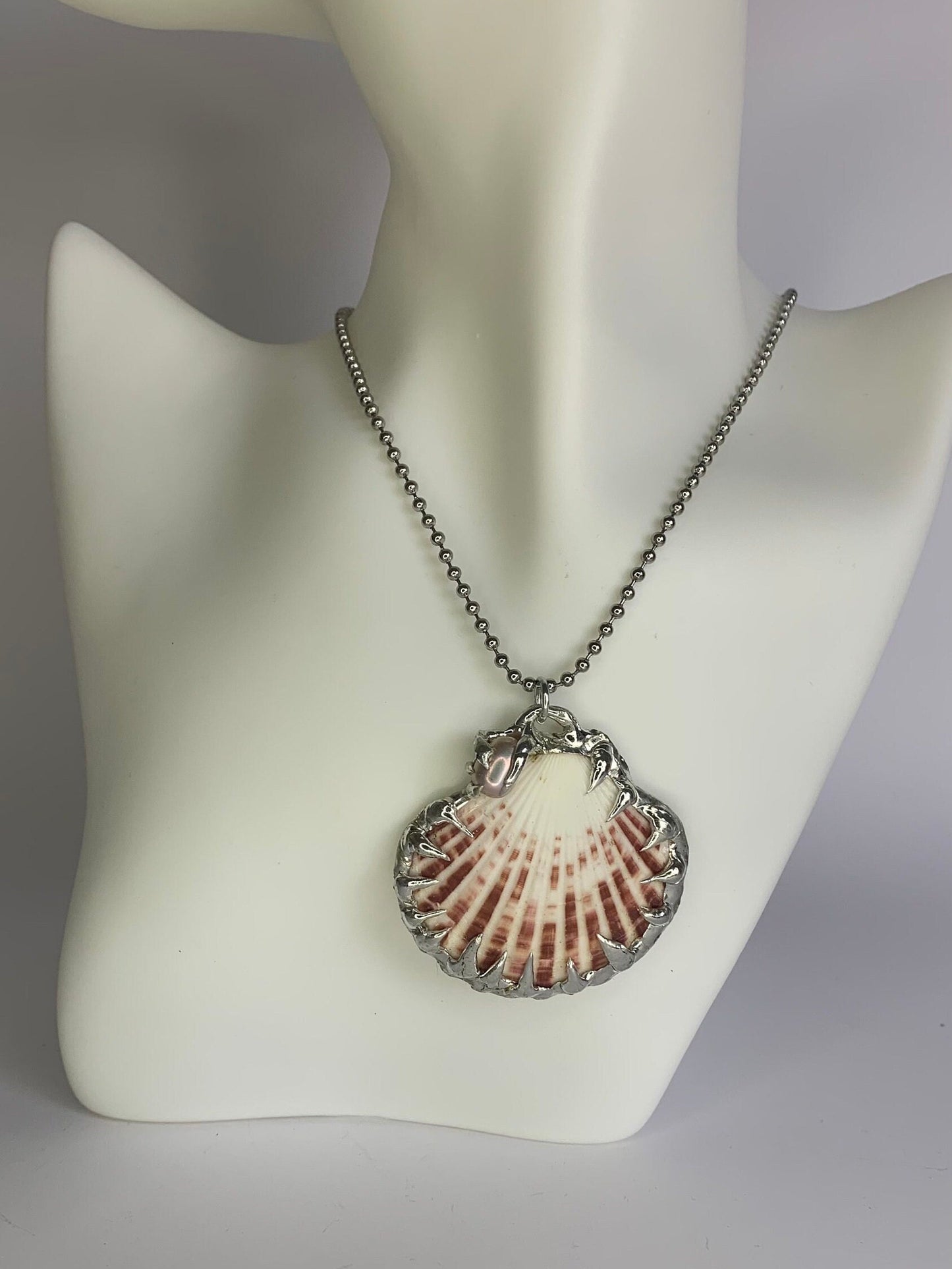 Shell with Pearl Necklaces