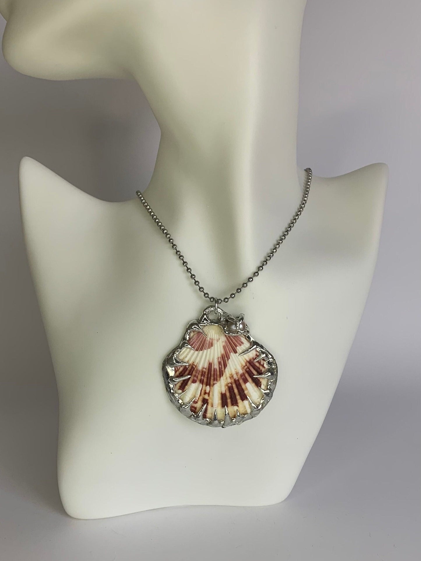 Shell with Pearl Necklaces